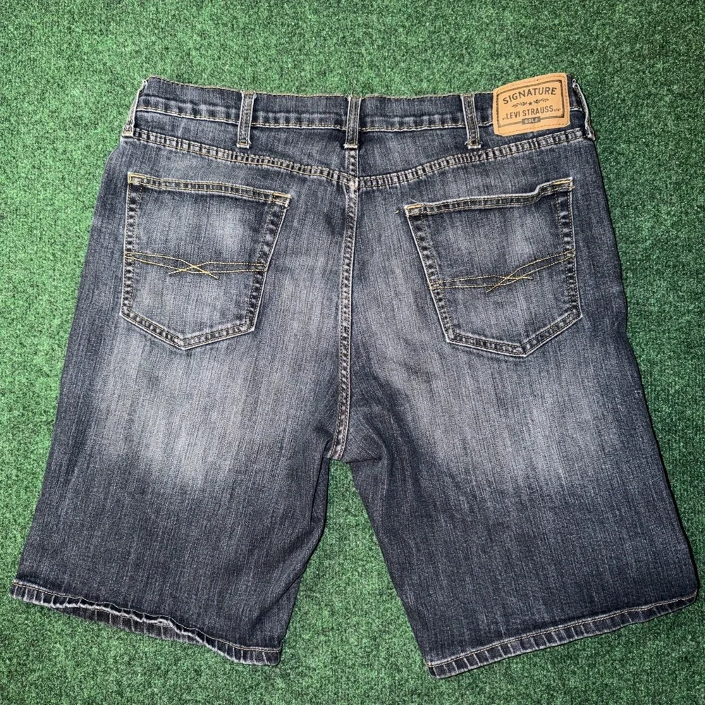 Levi Strauss Dark Denim Shorts Men's Size 36 R12 Missing Tag